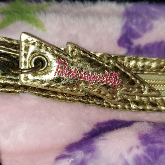 Betsey Johnson BETSEYVILLE PINK FUR HOBO BAG - Picture 7 of 14